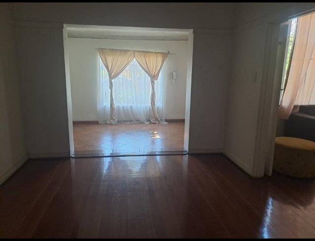 3 BEDROOM HOUSE FOR SALE IN KENSINGTON